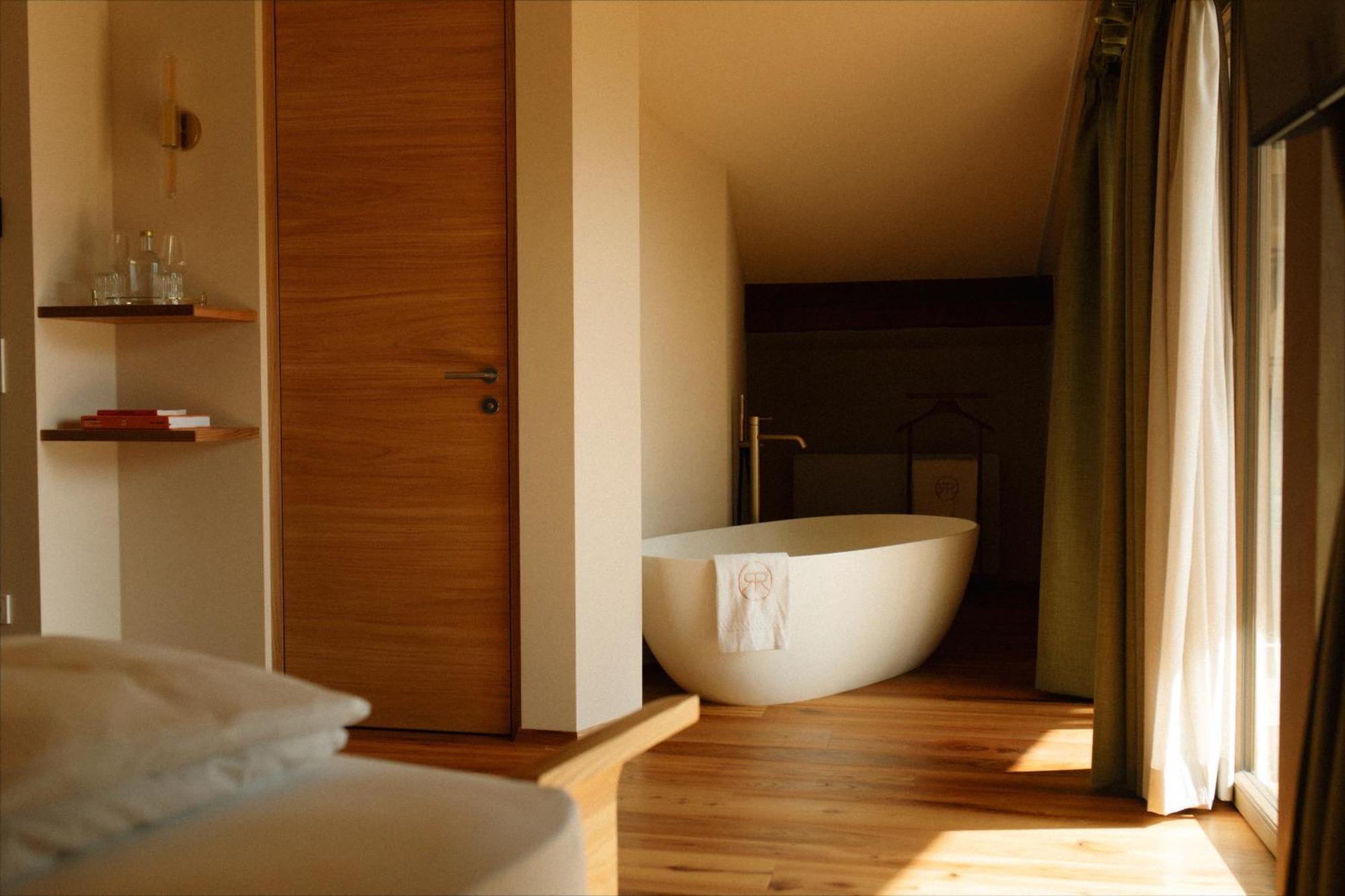 Langenmantel Historic Suites Termeno Habitación foto